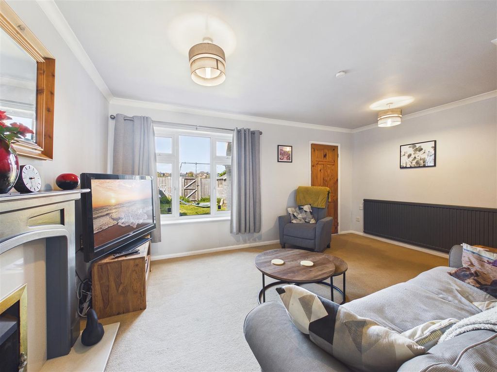 Property photo 2 of 21 Cam05476G0-Pr0189-Still014.Jpg