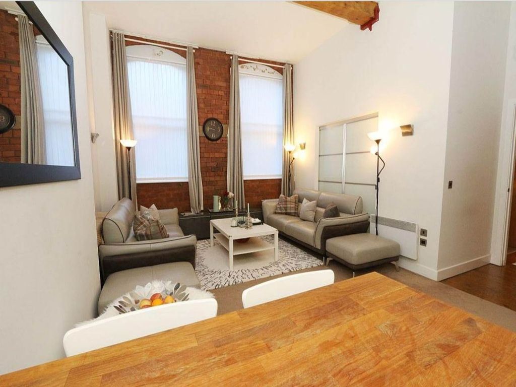 Property photo 2 of 9 Living Room (2)