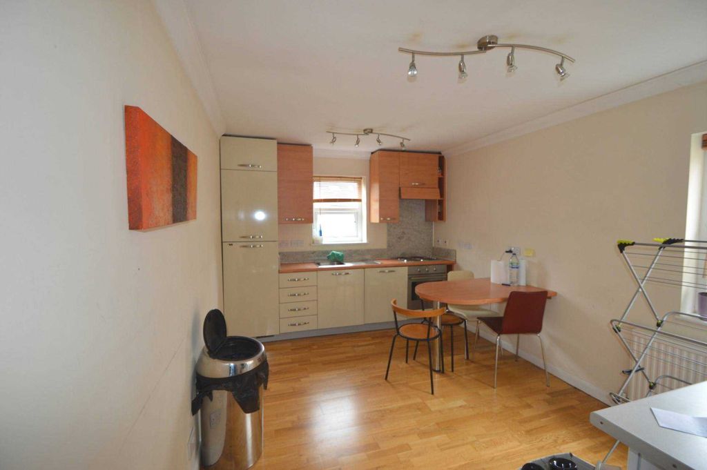 Property photo 2 of 5