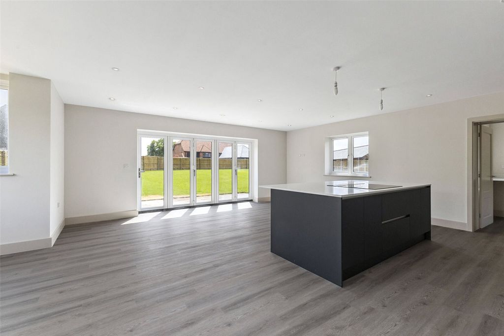 Property photo 2 of 13 Picture No. 06