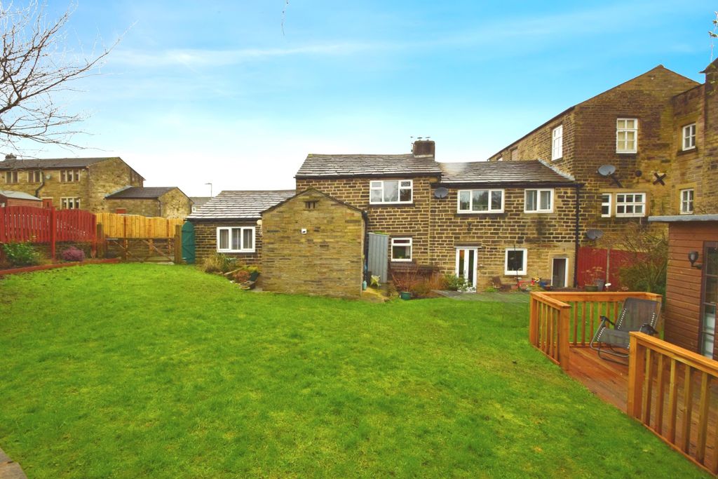 Property photo 1 of 30