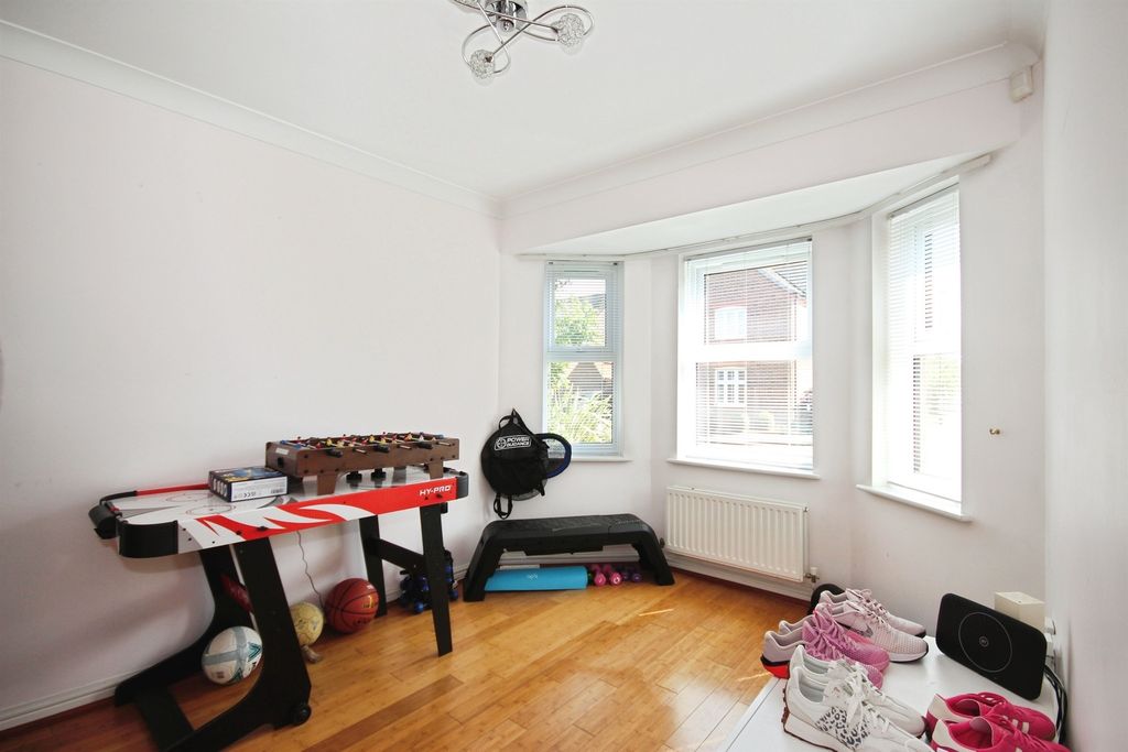 Property photo 2 of 16