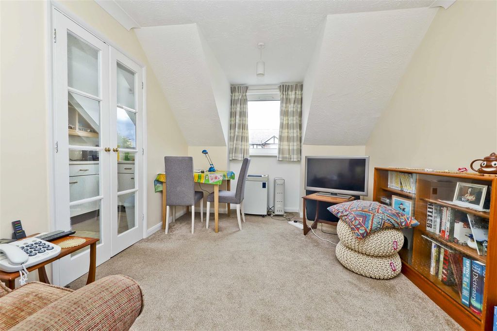 Property photo 3 of 10 Living Room.Jpg