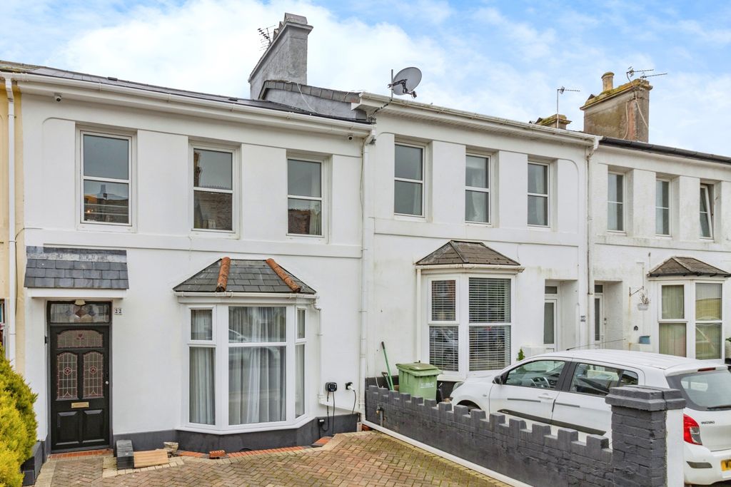 Property photo 1 of 24