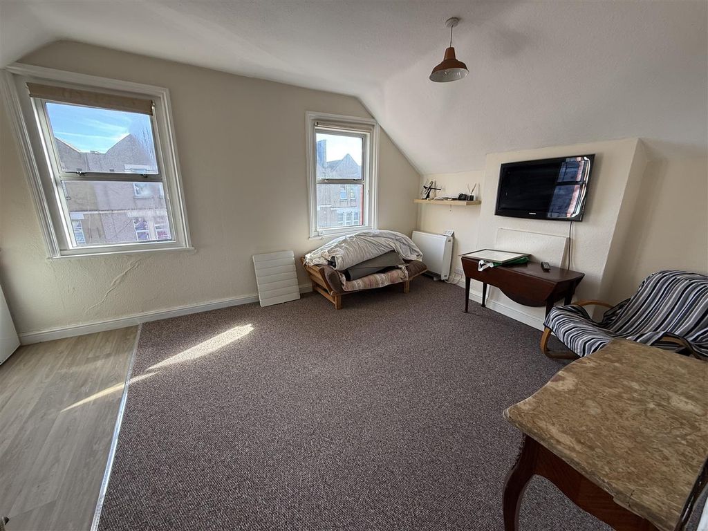 Property photo 2 of 7 Img_2485.Jpeg