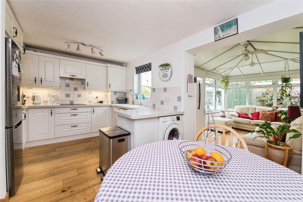 Property photo 3 of 22 Picture No. 06