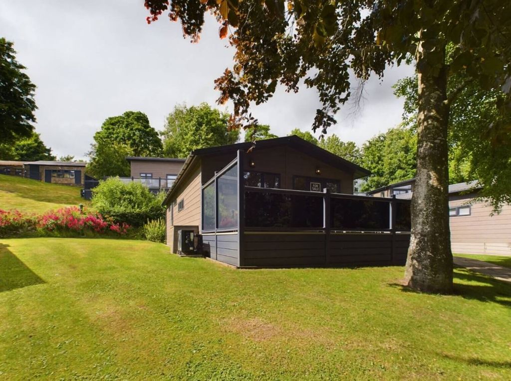 Property photo 2 of 23 23