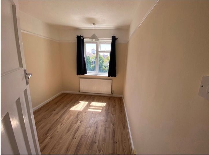 Property photo 2 of 8 5276073