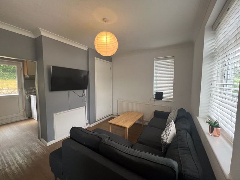 Property photo 1 of 12 Photo 17