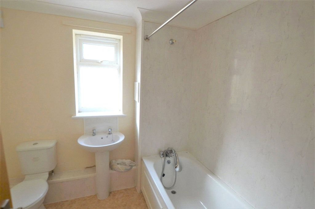 Property photo 3 of 3 Example Bathroom