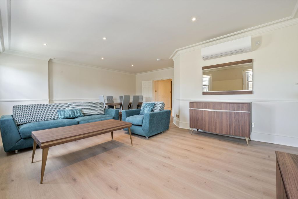 Property photo 2 of 12 Image