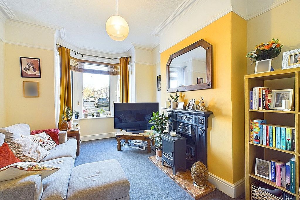 Property photo 2 of 17 Photo 17