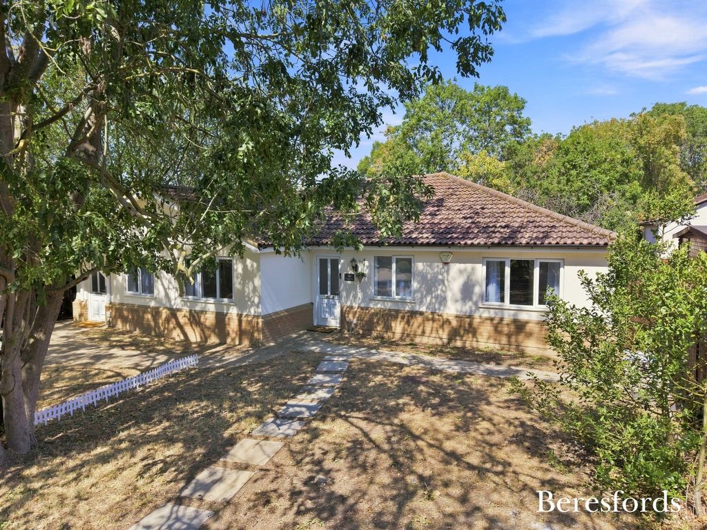 Property photo 1 of 34 Picture No. 10