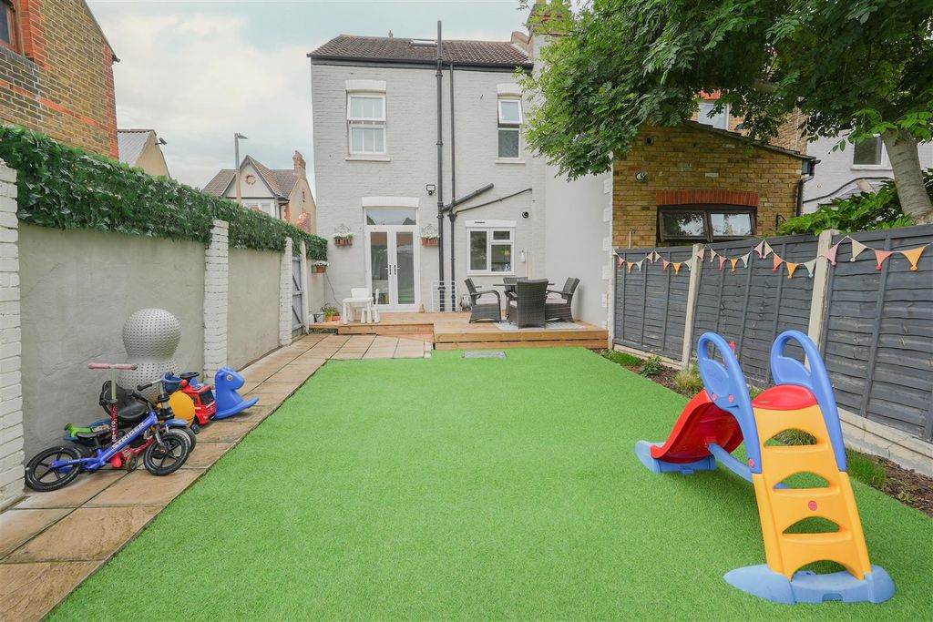 Property photo 3 of 28 028.Jpg