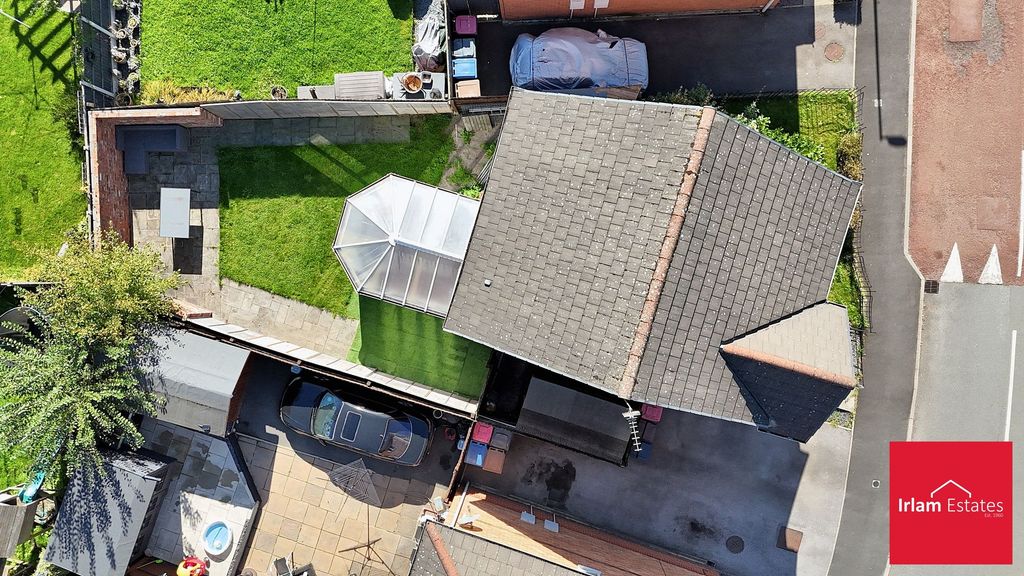 Property photo 2 of 20