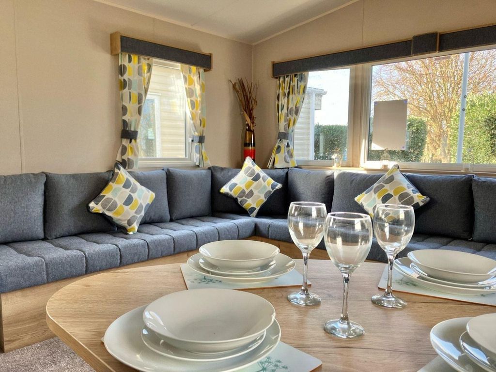 Property photo 1 of 6 Car0062530 - Static Caravan