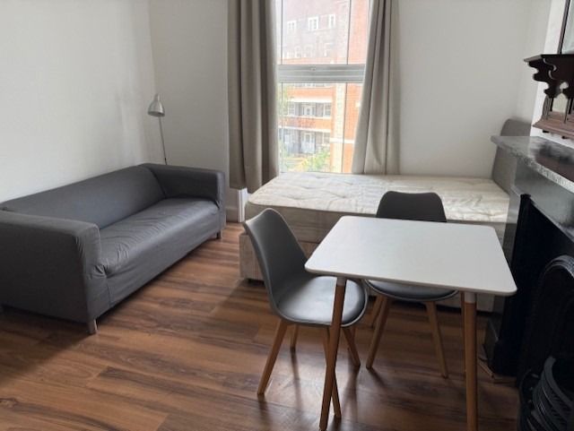 Property photo 1 of 4 981781