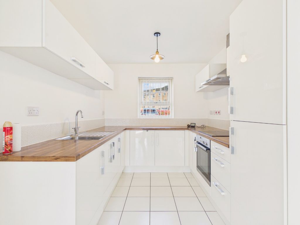 Property photo 2 of 12 4977435