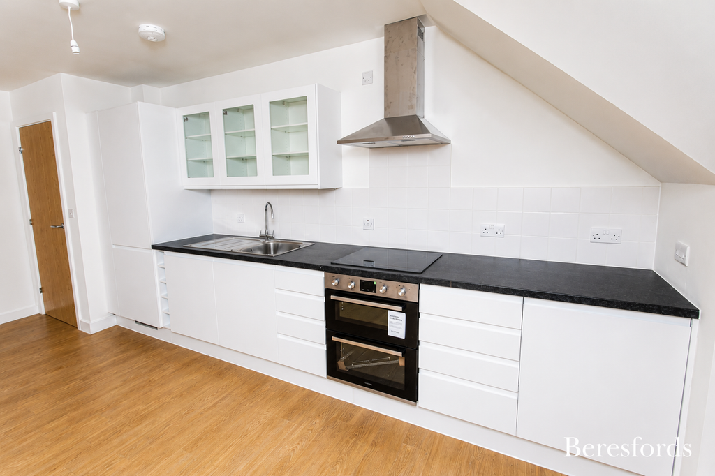Property photo 3 of 7 Kitchen