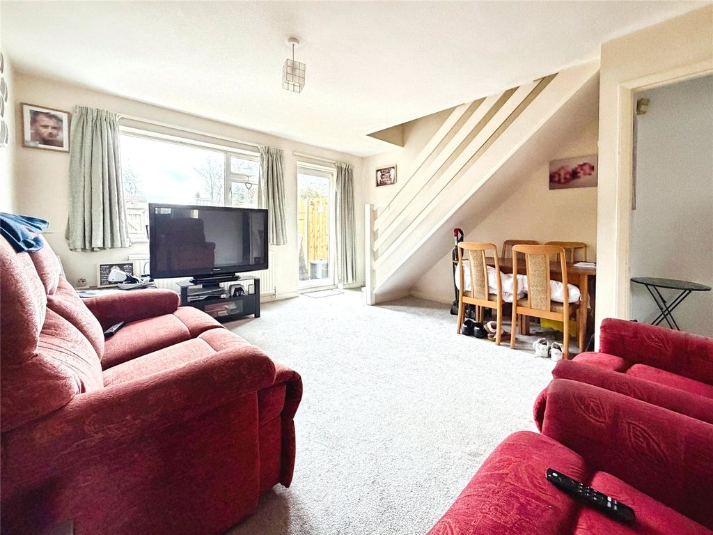 Property photo 2 of 11 Picture No. 15