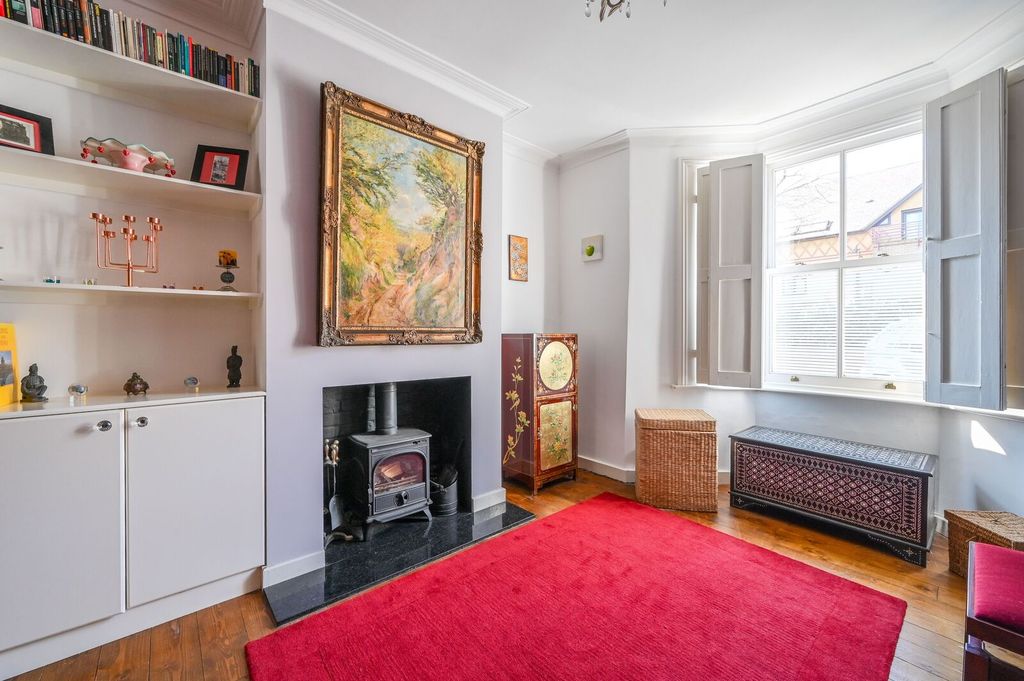 Property photo 1 of 19