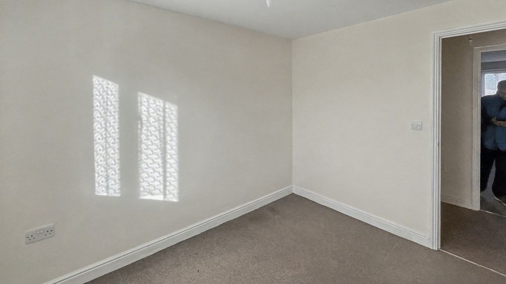 Property photo 3 of 14 20251220051051_Img_0078_6Cujx