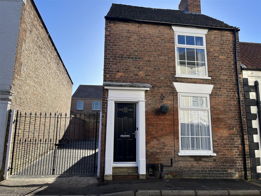 Property photo 1 of 14