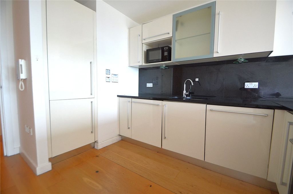 Property photo 2 of 18 Picture No. 39
