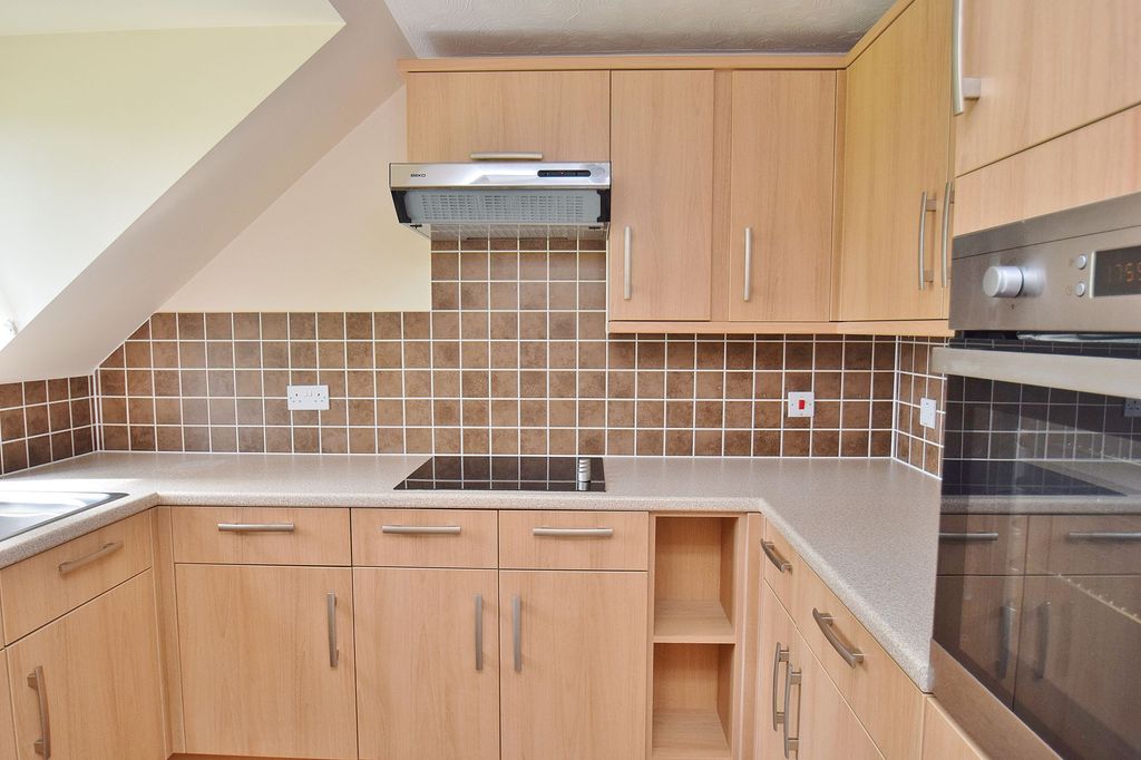 Property photo 3 of 11