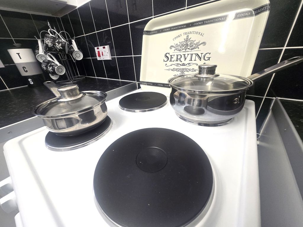 Property photo 3 of 19