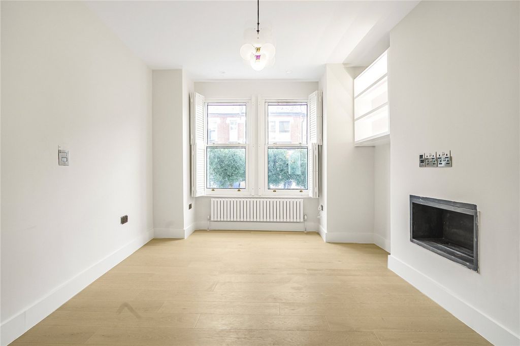 Property photo 2 of 17 Reception Room