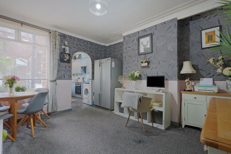 Property photo 2 of 27 Dining Room