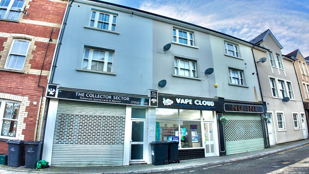 Property photo 1 of 9