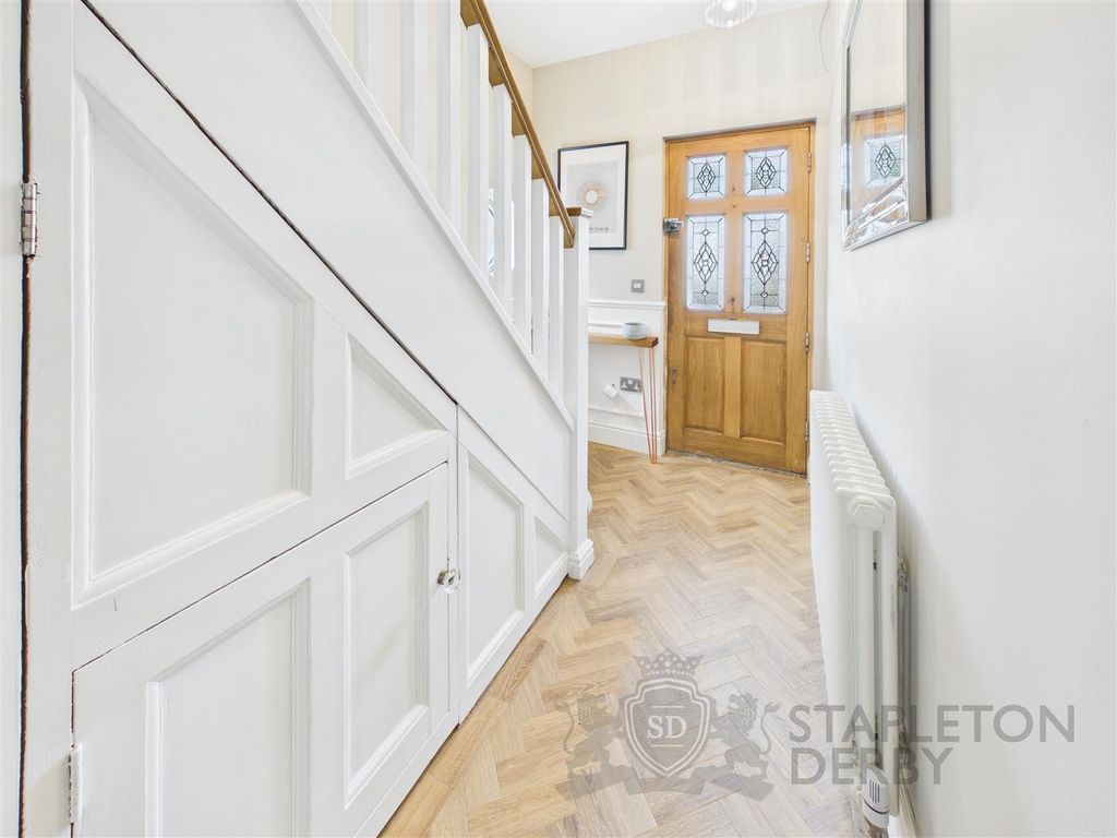 Property photo 2 of 29 Cam04709G0-Pr0334-Still009.Jpg