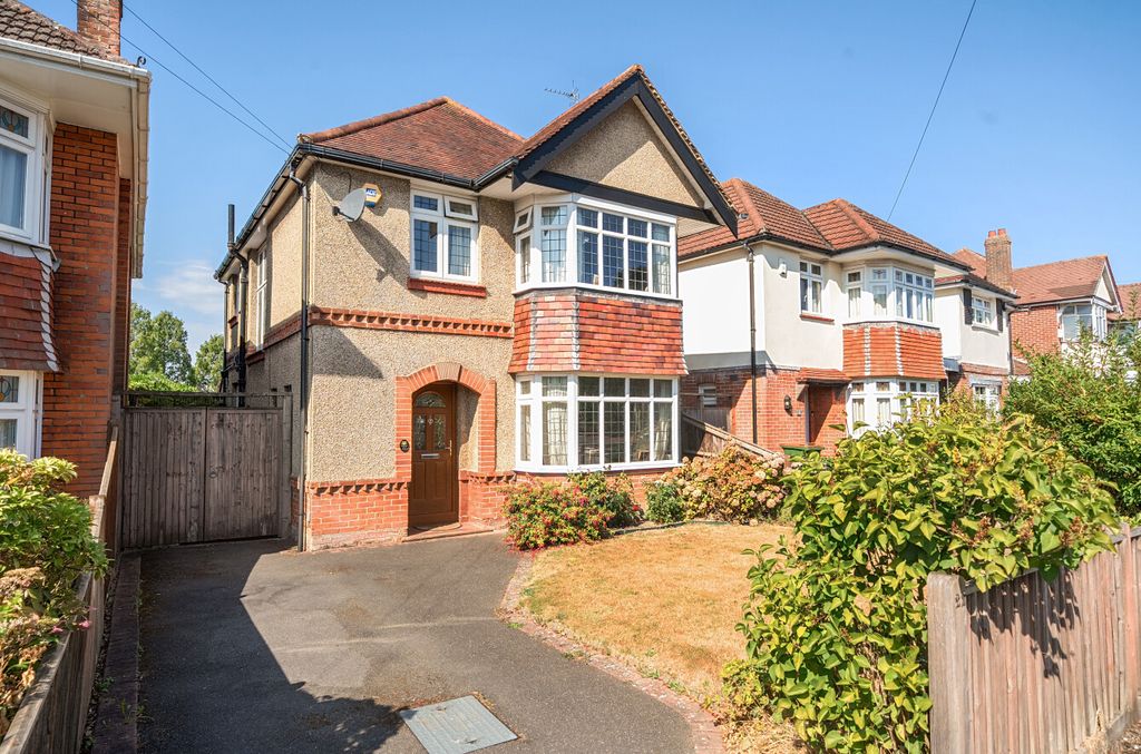 Property photo 1 of 14 1512923-18-6A8d9E...