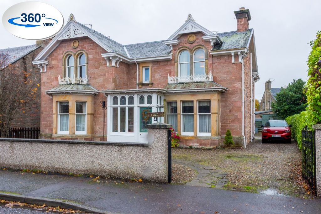 Property photo 1 of 7