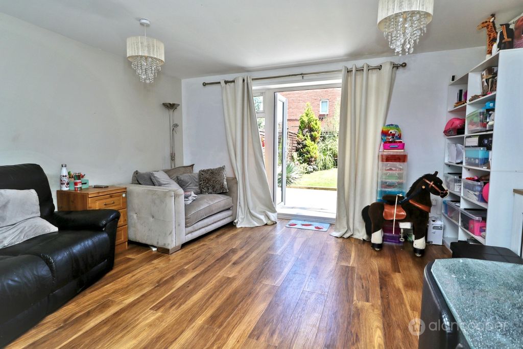 Property photo 2 of 27 5254133