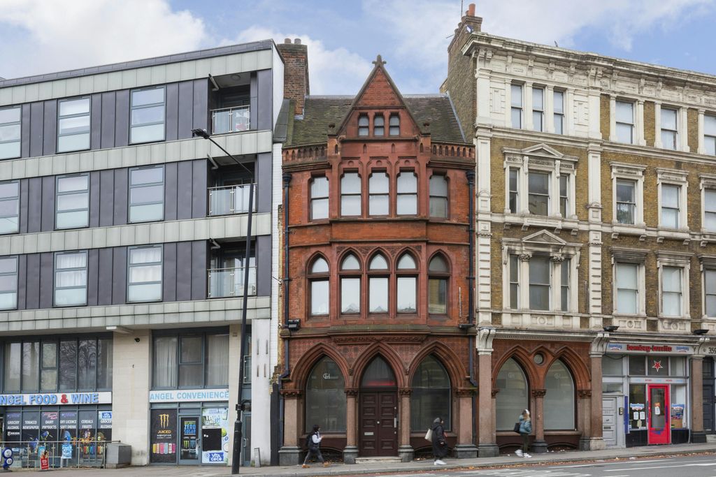 Property photo 1 of 11 353 355 Goswell Road 20.Jpg