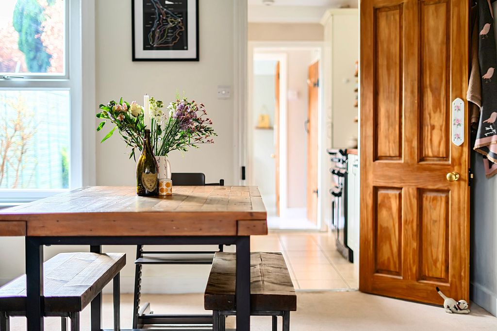 Property photo 2 of 27 Dining Room (2)