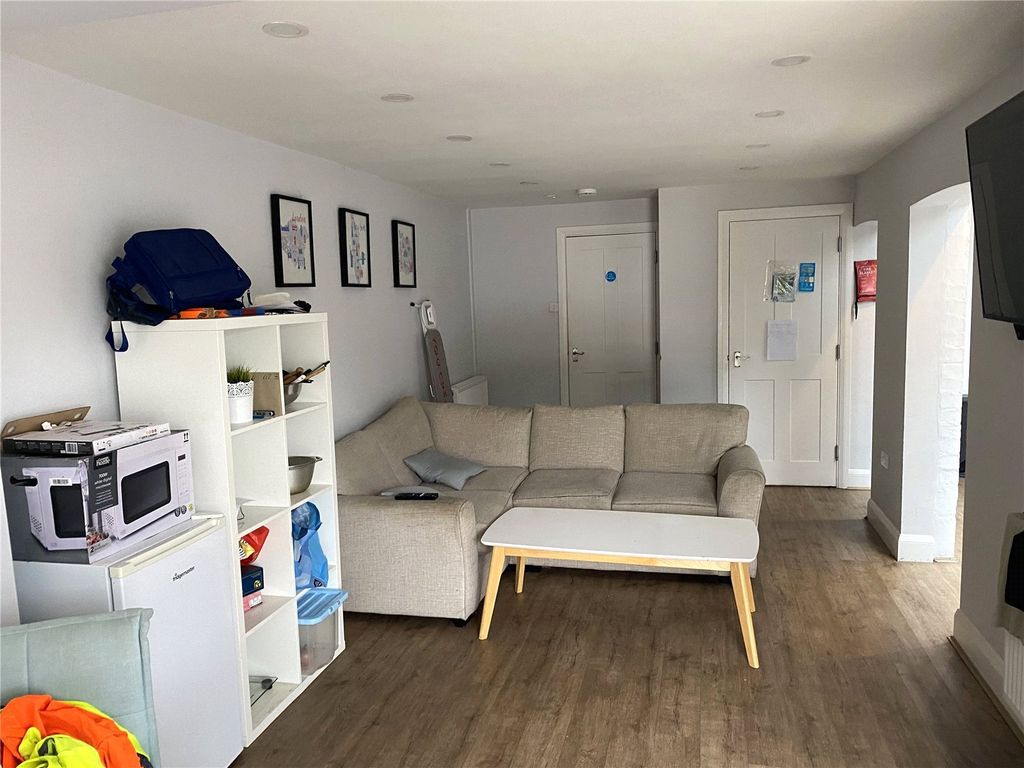 Property photo 2 of 6 Picture No. 06