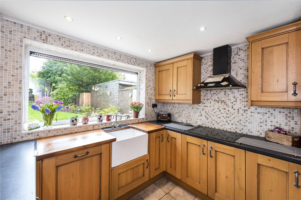 Property photo 2 of 16 Picture No. 05