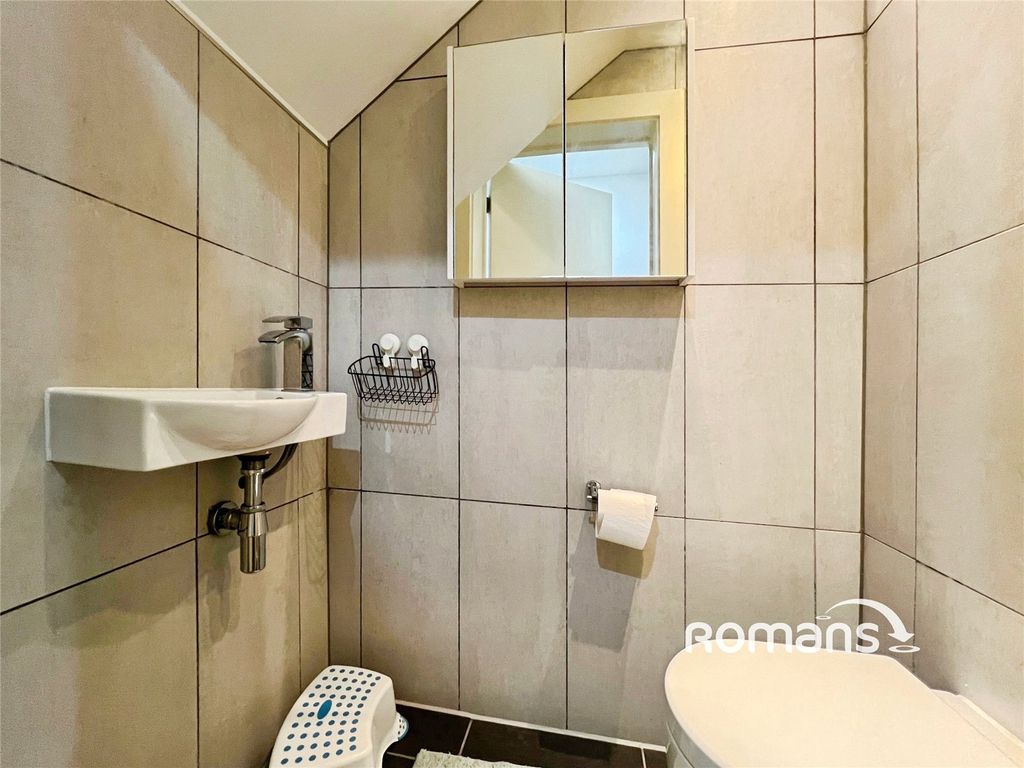 Property photo 3 of 8 Picture No. 05