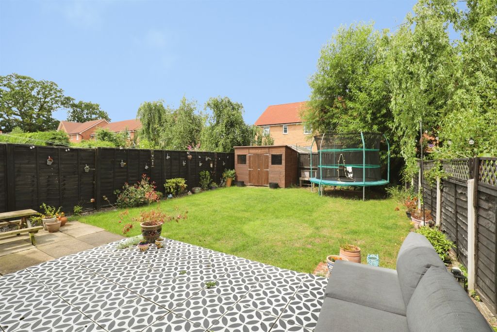 Property photo 2 of 12
