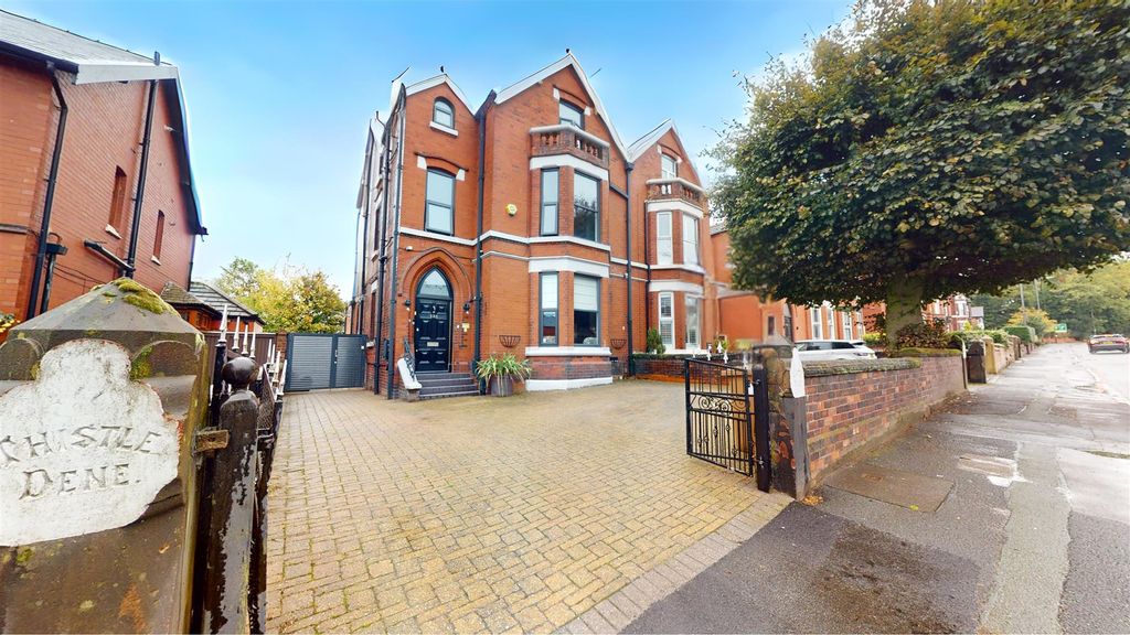 Property photo 1 of 38 Dentons Green Lane For Sale