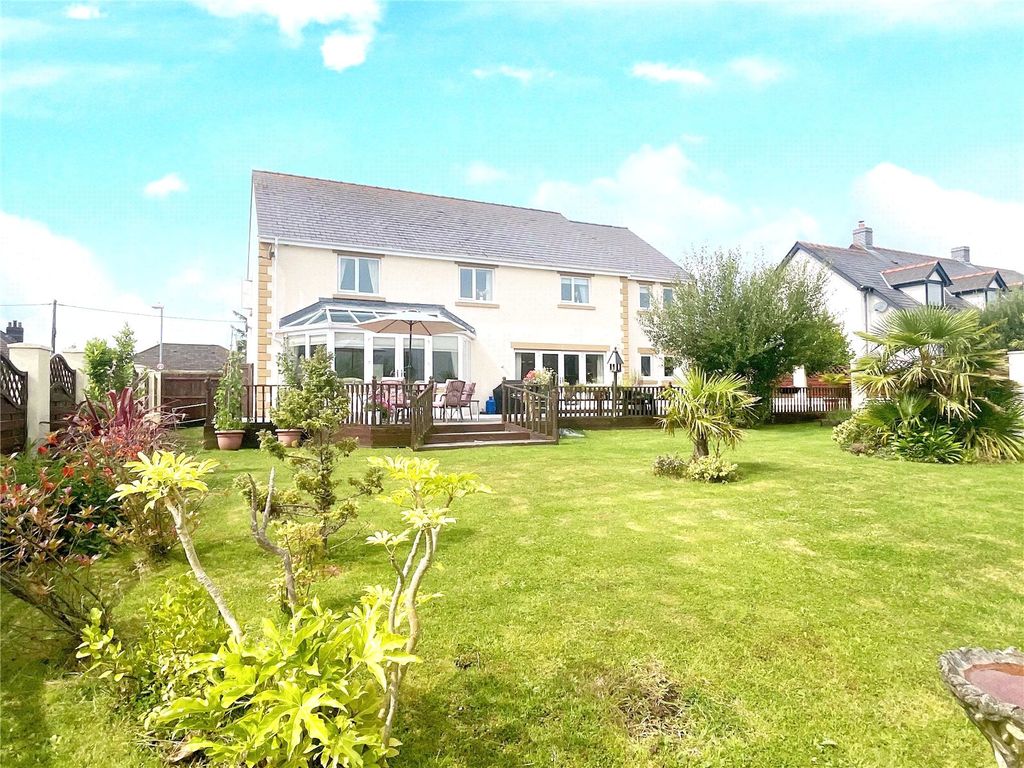 Property photo 1 of 34 Picture No. 23
