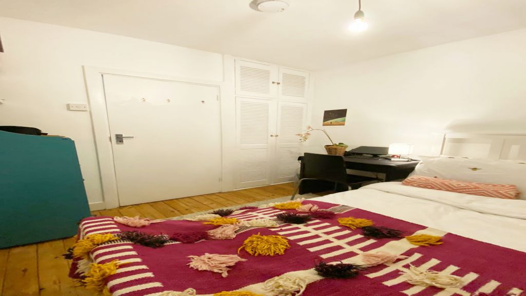 Property photo 3 of 13 Gallery