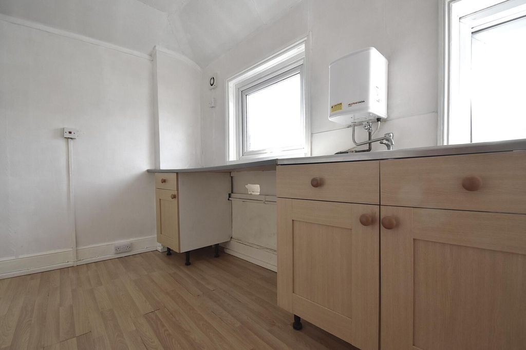 Property photo 3 of 6 Utility Room