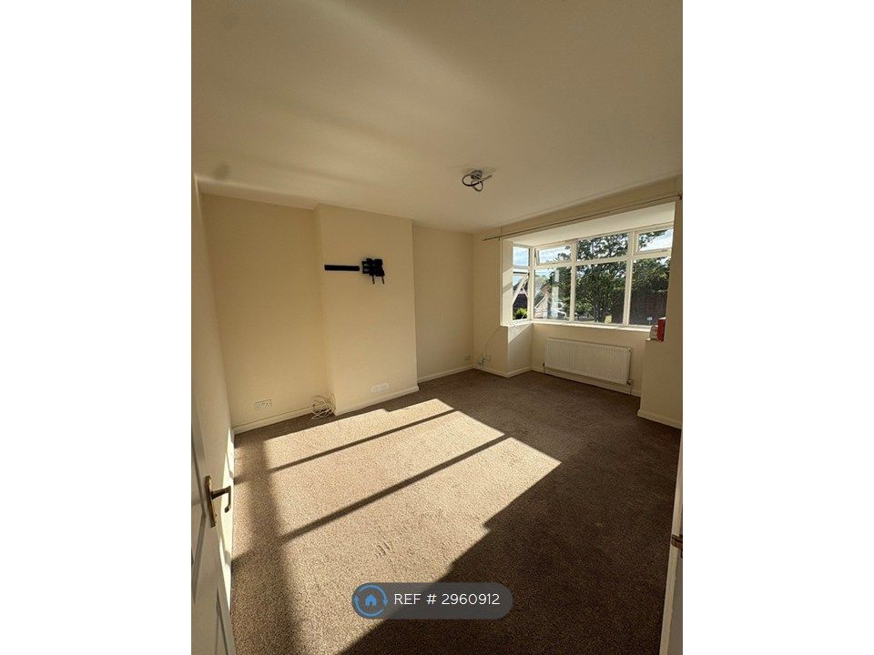 Property photo 2 of 9 Living Room