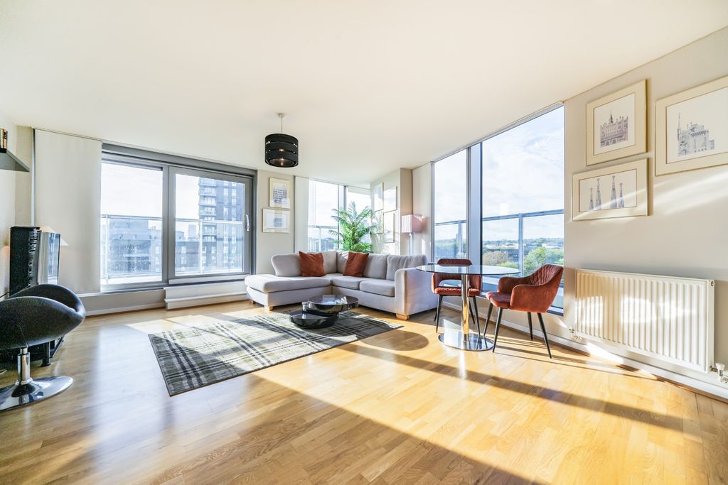 Property photo 1 of 16 5702110