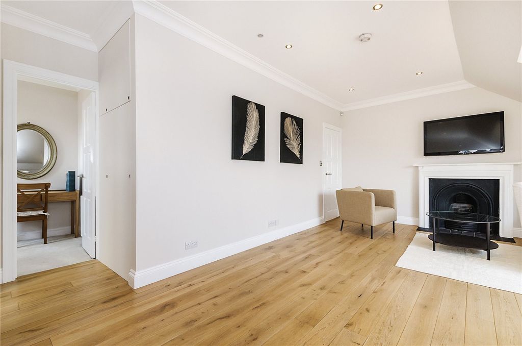 Property photo 3 of 21 Picture No. 03